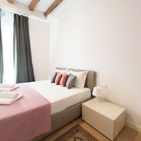 Cavana 5 Tirabora Short Rent トリエステ エクステリア 写真
